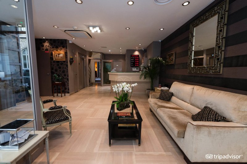 Volney Opera Hotel