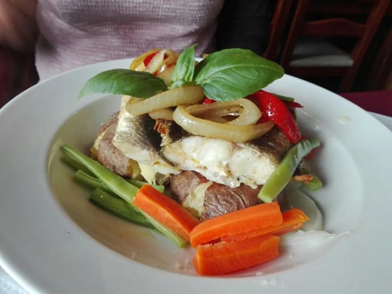 Olhos Lounge - Restaurante & Bar