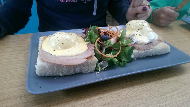 Breezes Cafe