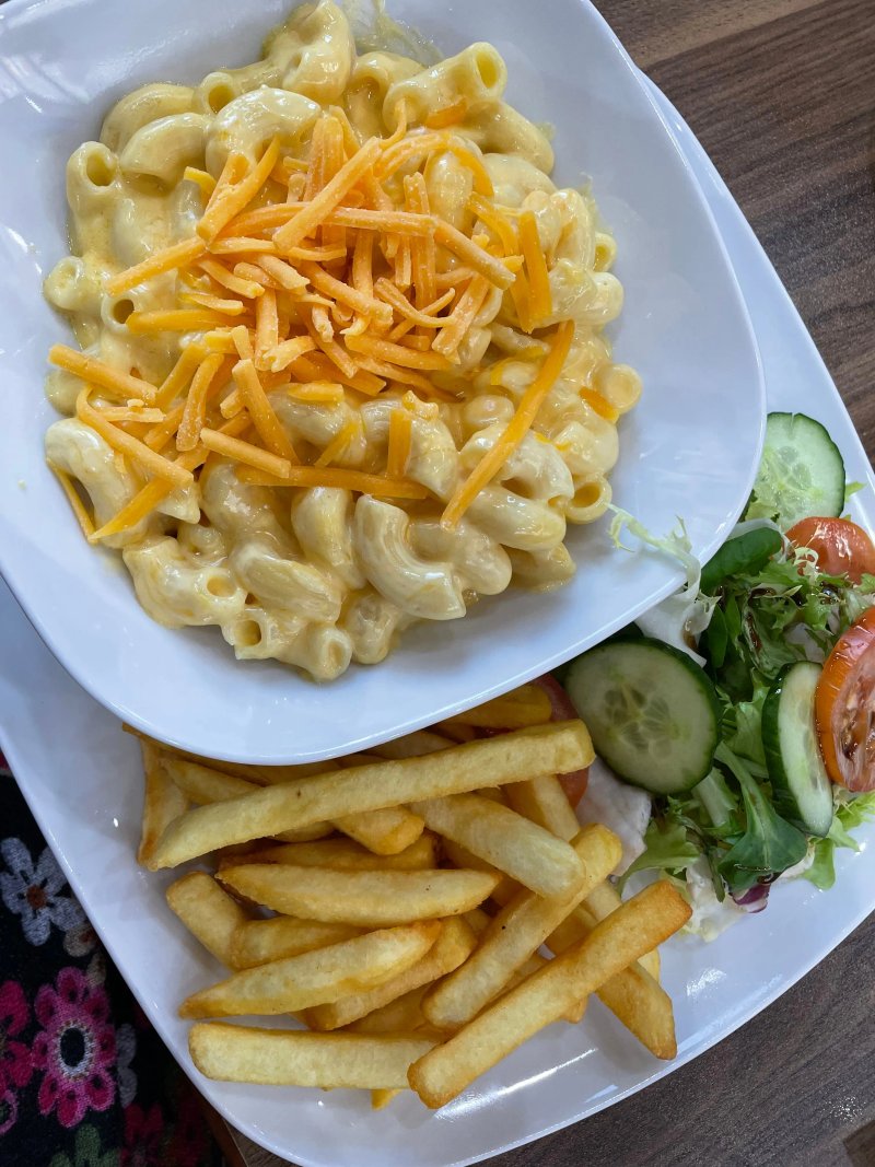 Efes Cafe Bistro