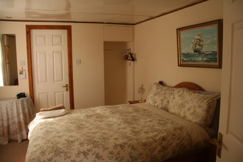 Corunna Bed & Breakfast and Garden Cottage