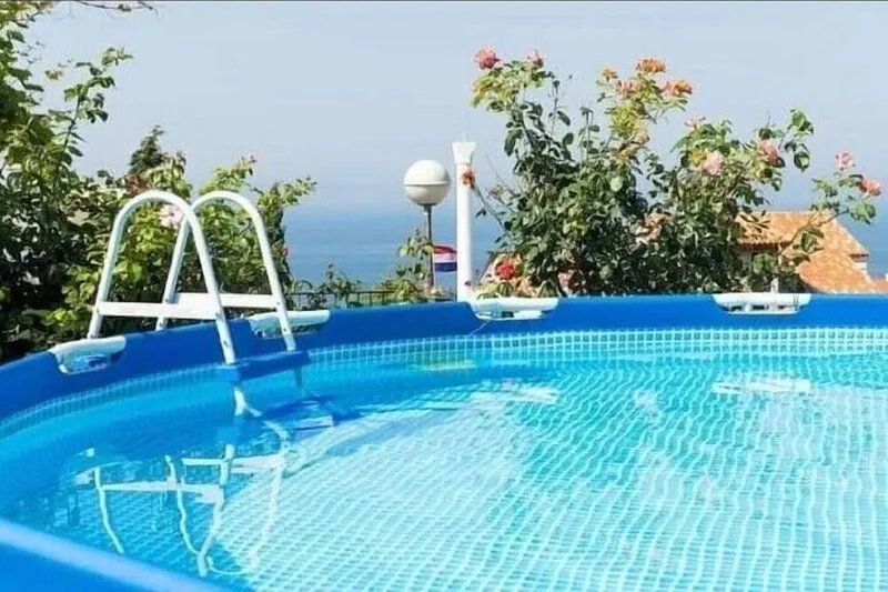 Apartments Nicol - Two-Bedroom Apartment with Terrace and Sea View