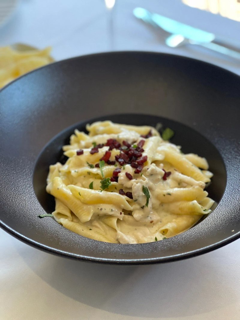 Bistro Heming-way