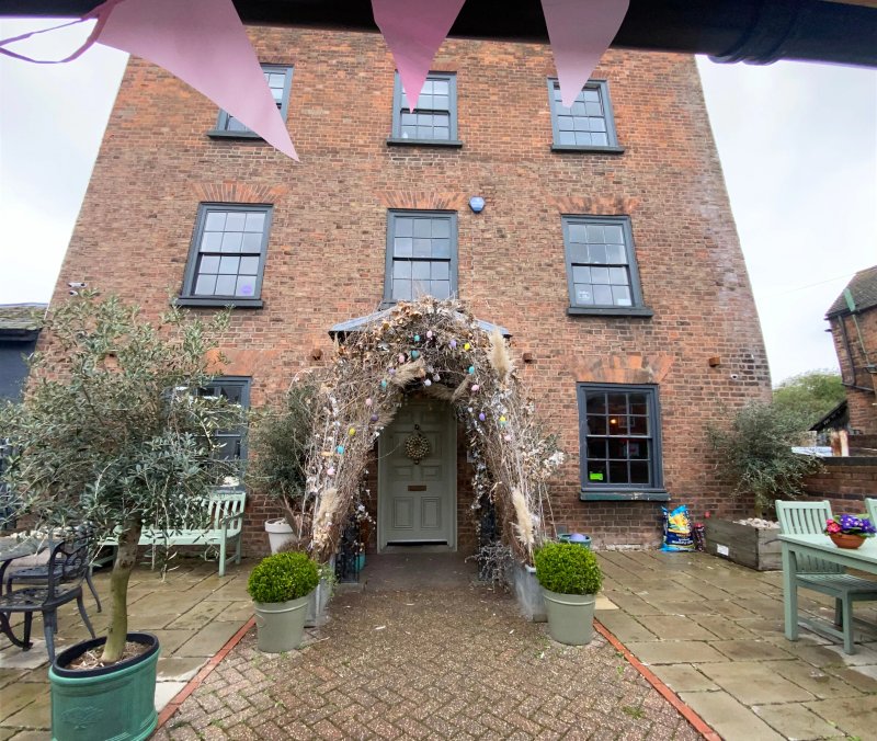 Ivy House Coffee Shop