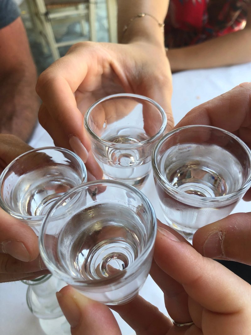 To Paradosiako Taverna