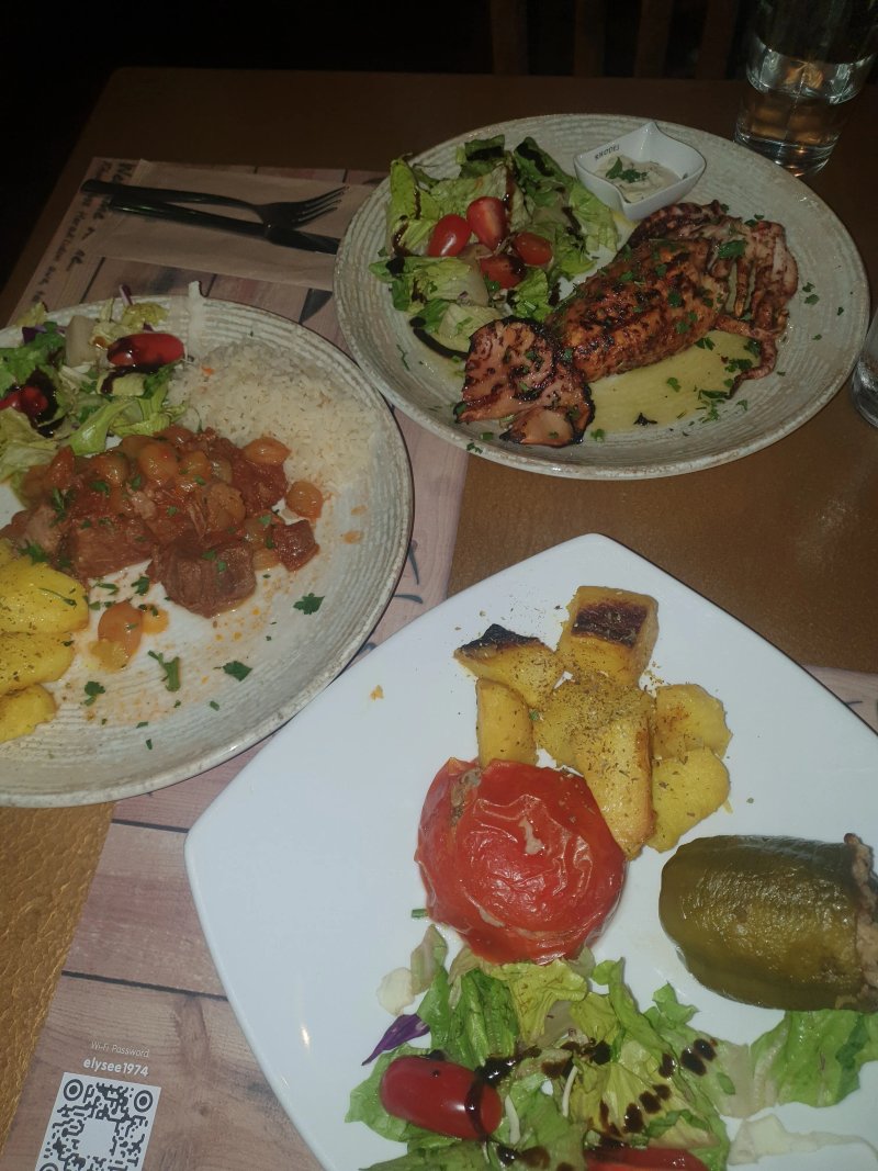 Elysee Taverna