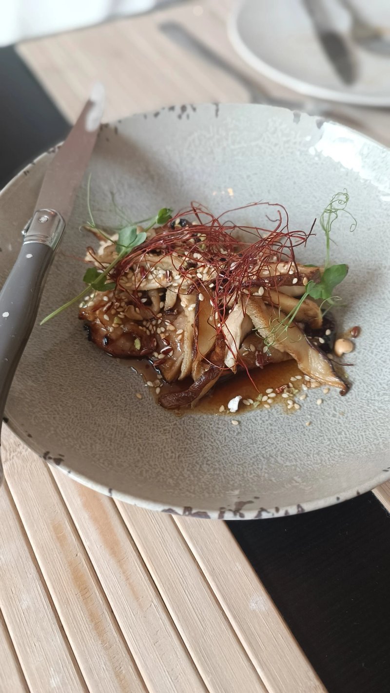Genesis Gastrobar