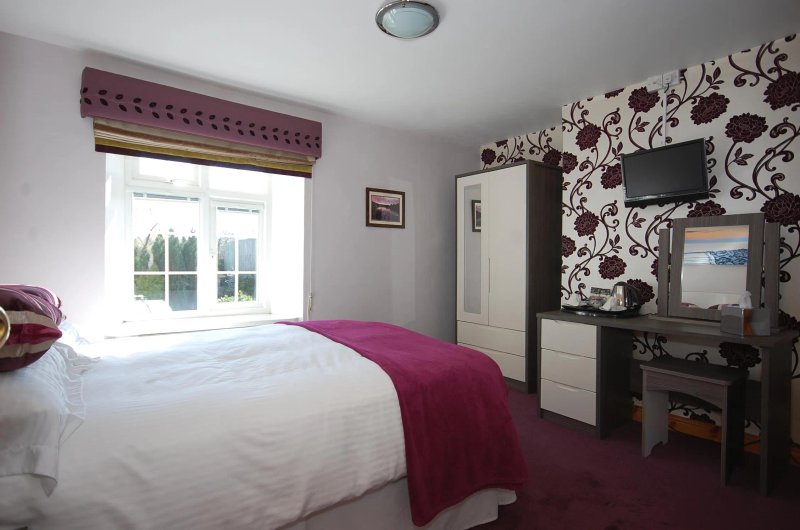 Riverside Restaurant & Rooms