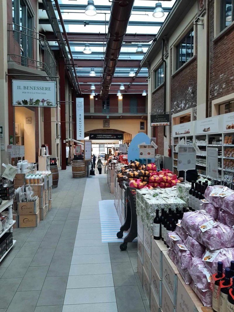 Restaurants & cafés