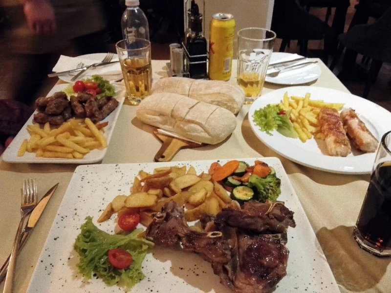 Gourmet Bar & Grill