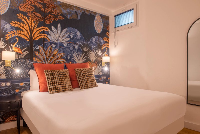 Au Pacific Hotel