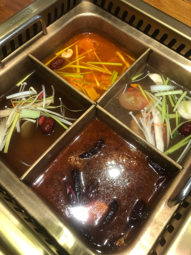 Quattro Stagioni Hot Pot