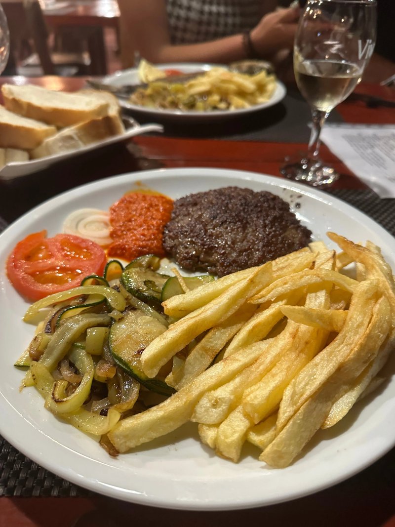 Ogigija Restaurant & Apartments