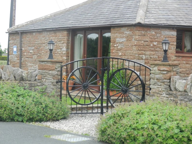 The Ginney Country Guest House & Holiday Cottages