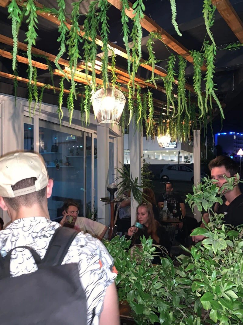 Oriental Home - Cafe - Lounge Bar
