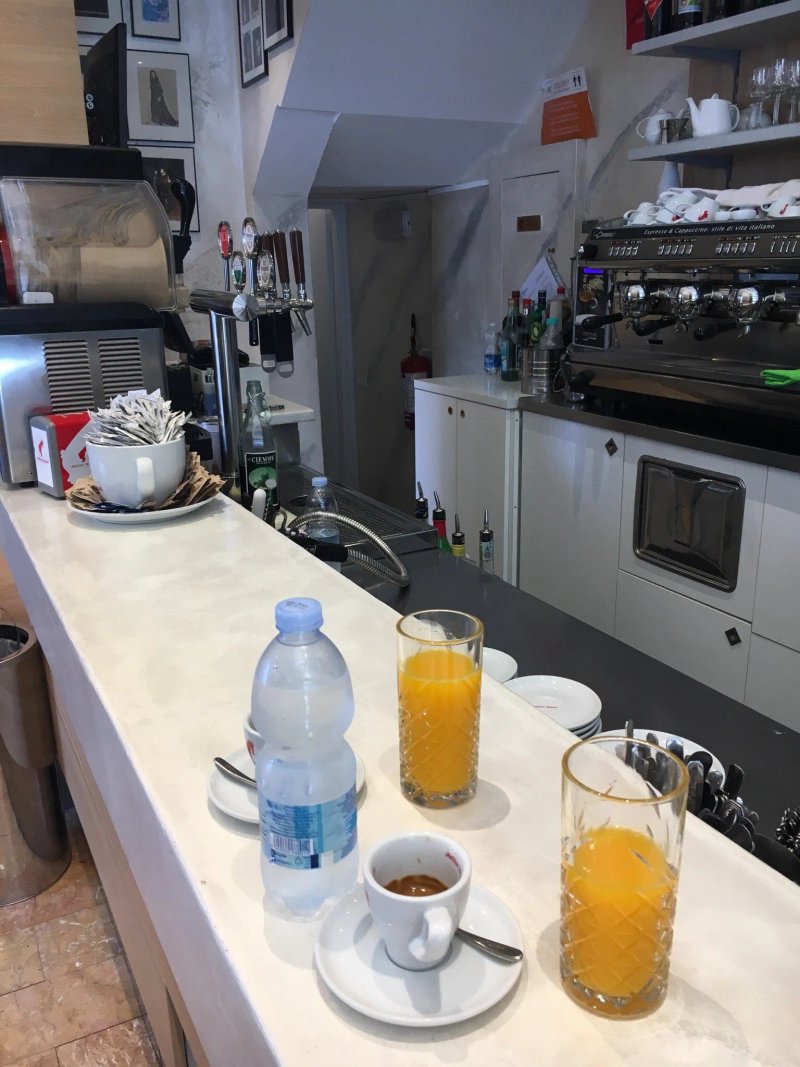Caffe degli Artisti