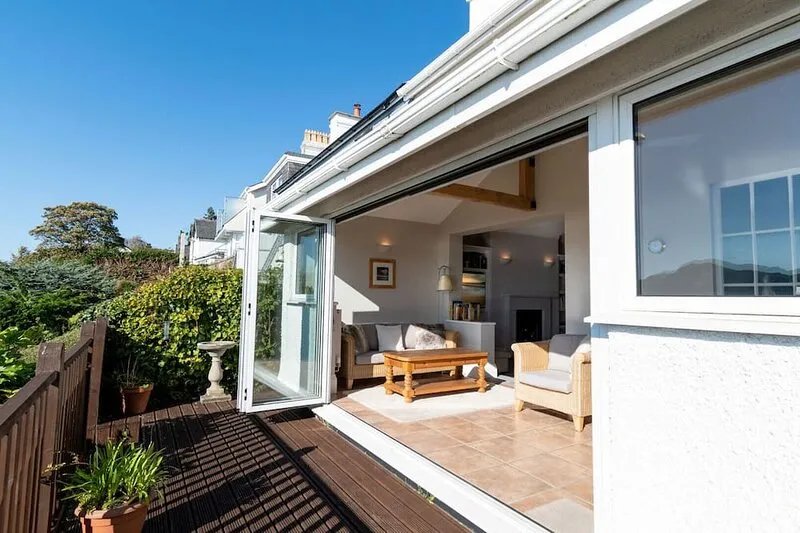 Walton - Three Bedroom Cottage, Sleeps 5
