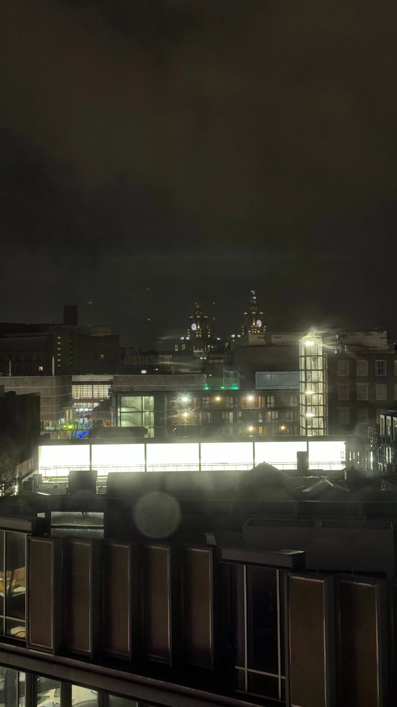Premier Inn Liverpool City Centre (Liverpool One) Hotel