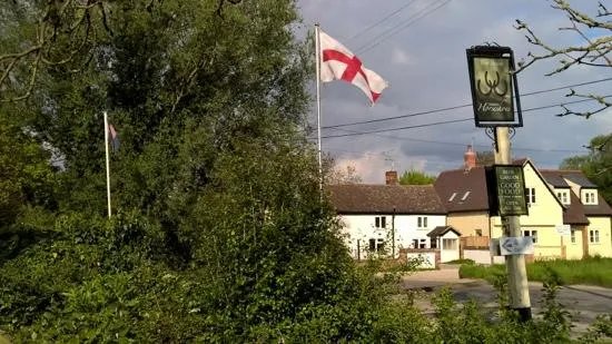 The Three Horseshoes