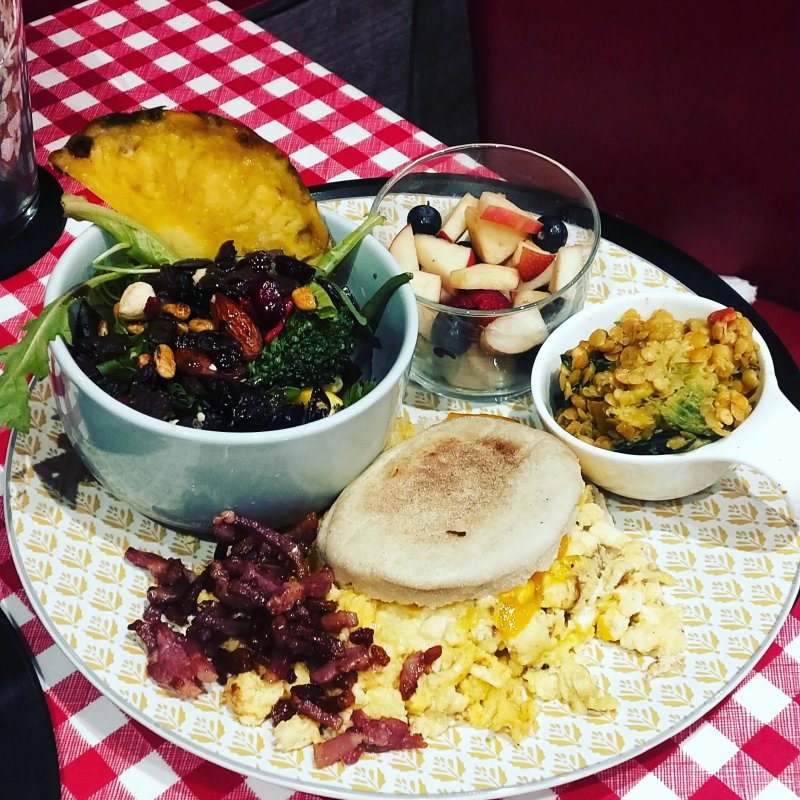 Betty Resto Brunch