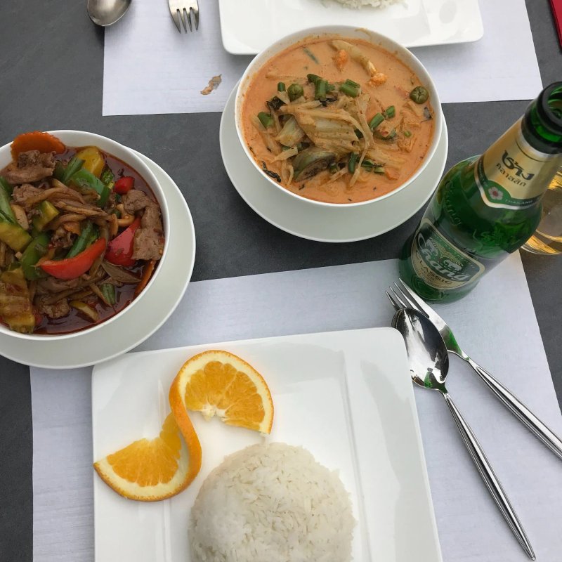 Rungruang Thai Restaurant & Takeaway