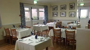 Min-y-Mor Hotel