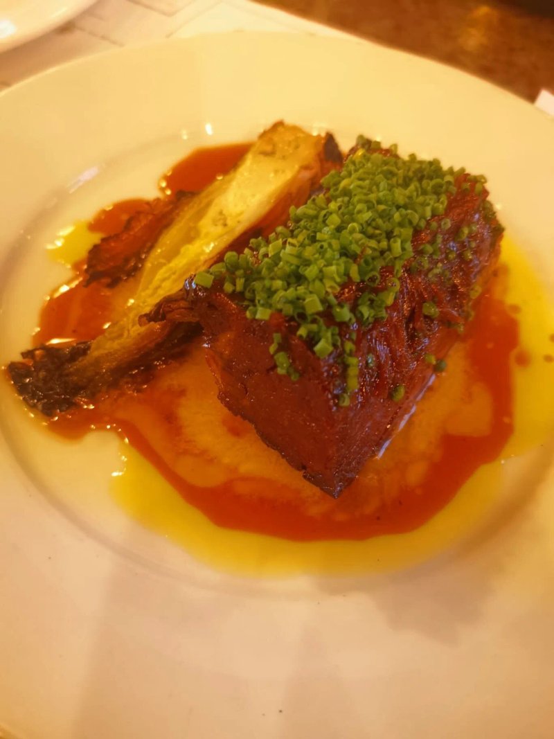 MARKET Restaurant and Bar