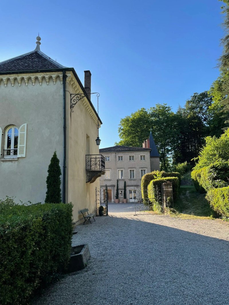 Lyon Country House