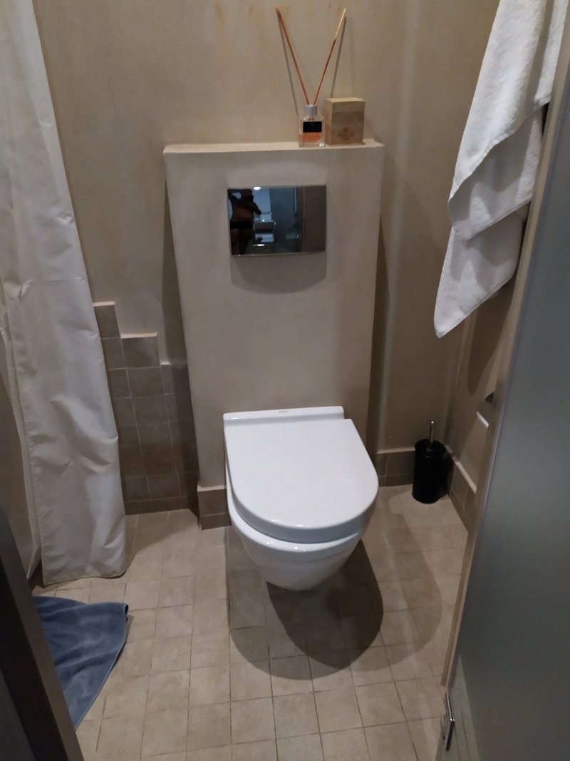 Emporikon Athens Hotel