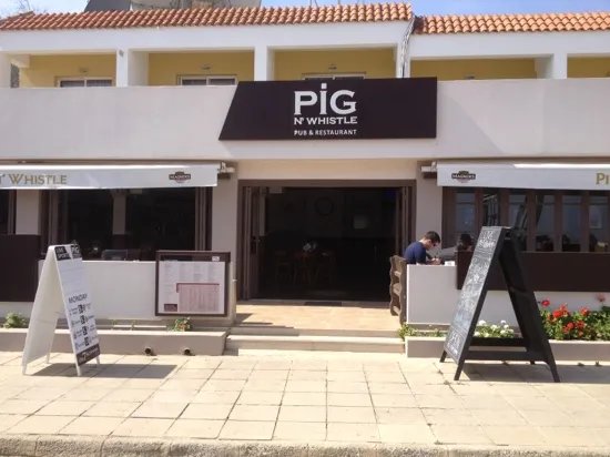 Pig N Whistle Bar & Restaurant