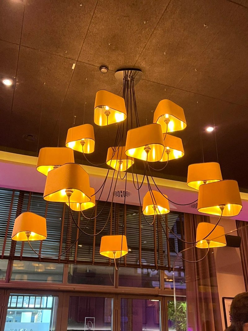 Q1 - Metropolitan Kitchen & Bar