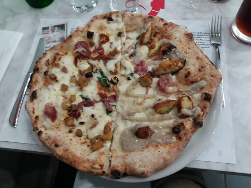 Via Tribunali di Rodolfo Sorbillo