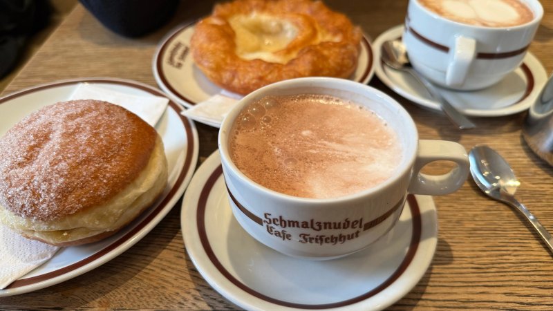 Schmalznudel - Cafe Frischhut