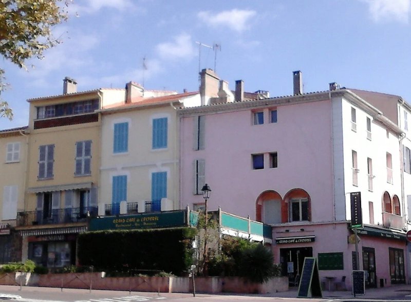 Le Grand Cafe de l'Esterel