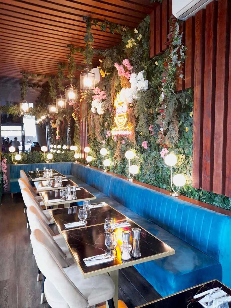 Zuzu Bistro Bar