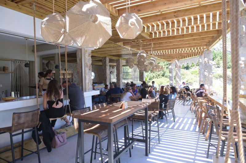 Kounna Beach & Resto Bar