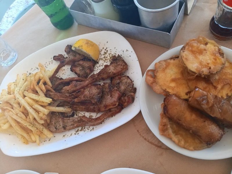 Taverna Ta Pefka