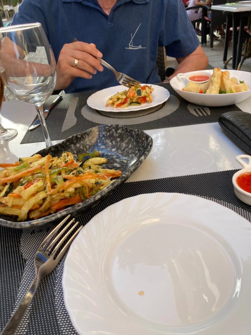 Riyans Thai Restaurant