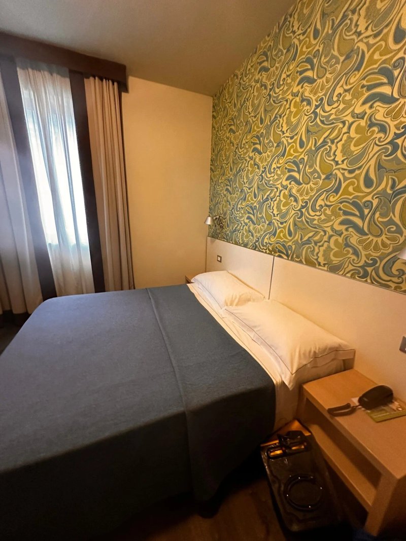 Key Hotel