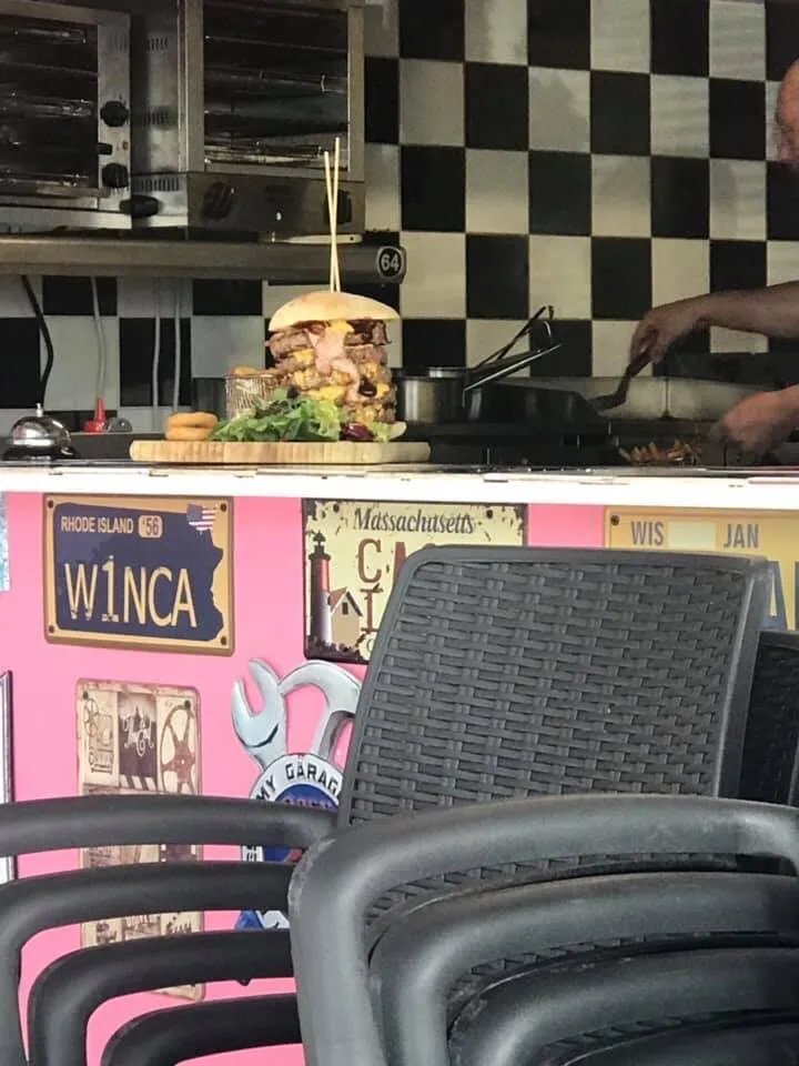 Cartoon's Cafe