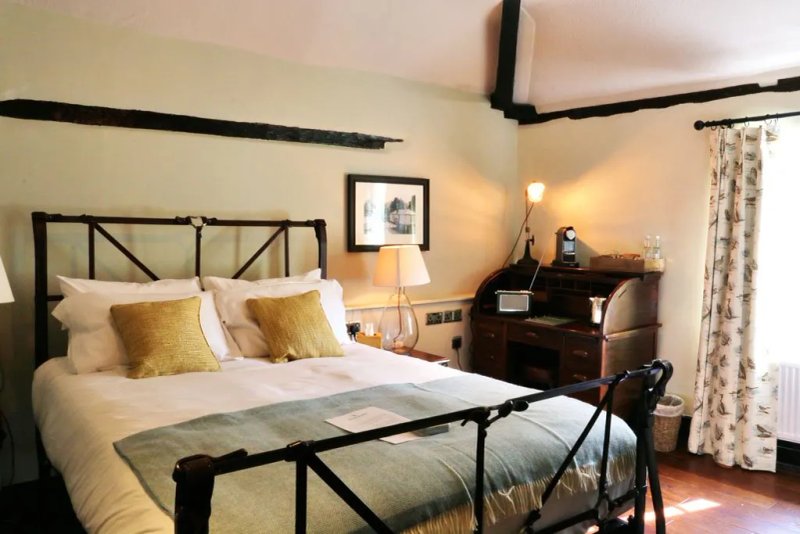 The White Hart Inn