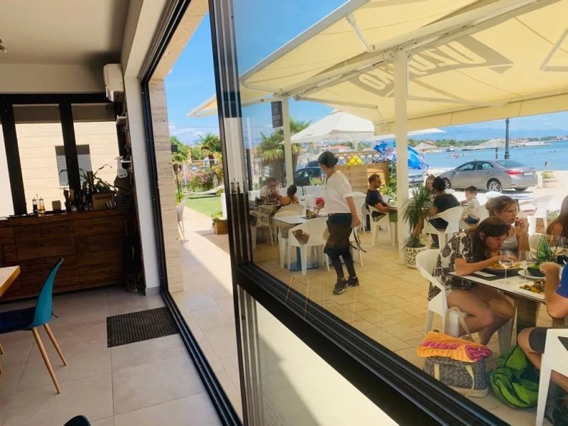The Beach Fine food&bar