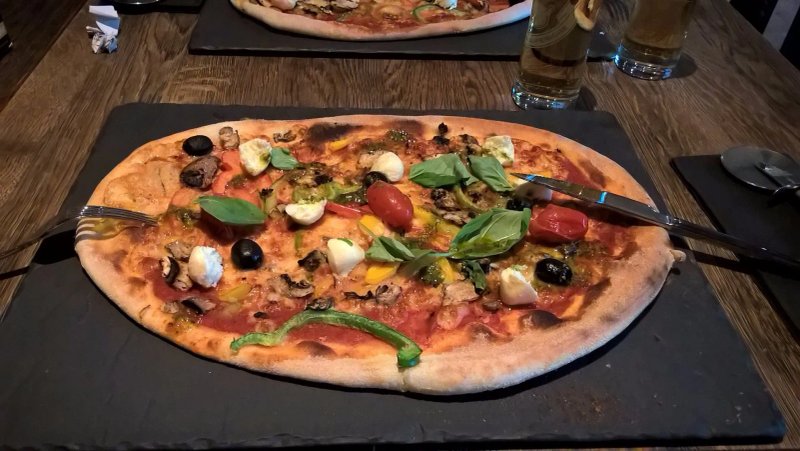 WOODSTONE Pizza and Wine Almere