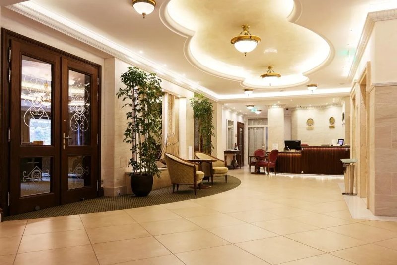 Retro Riverside Wellness Resort