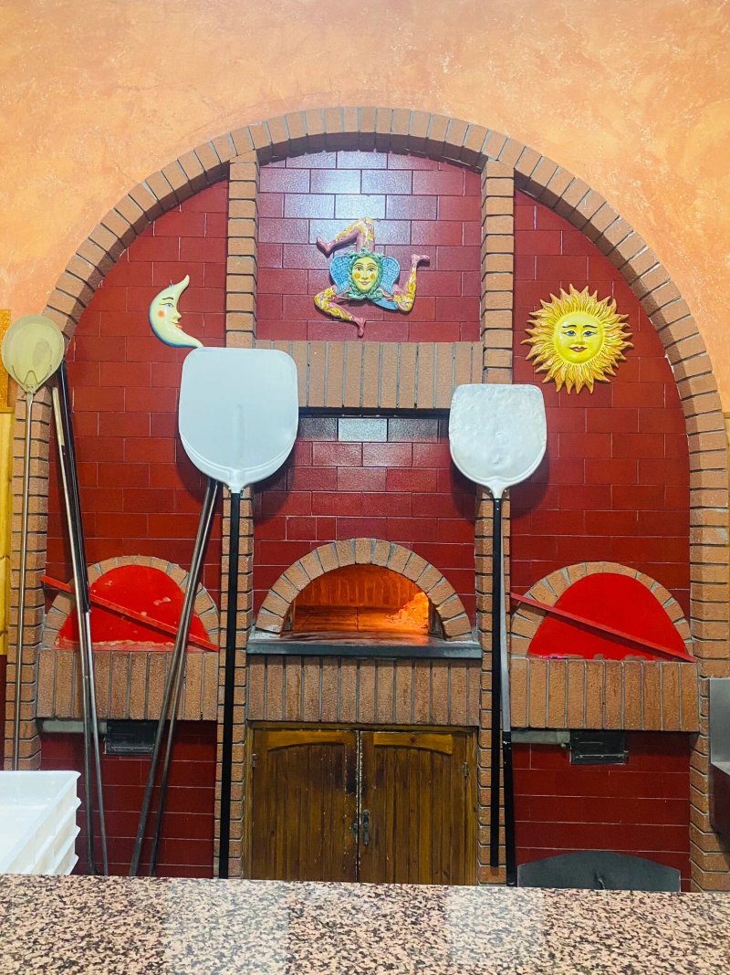 Pizzeria, Ristorante “il Capriccio”