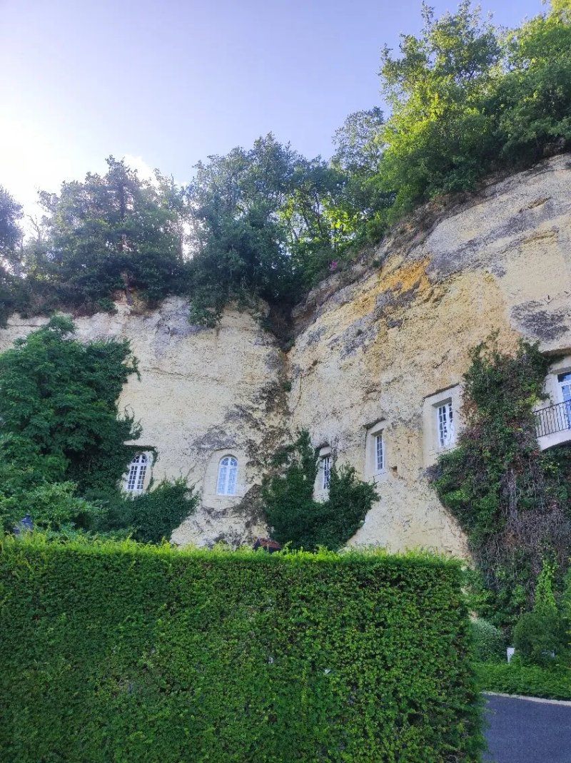 Les Hautes Roches