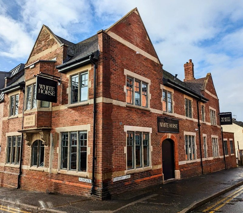 White Horse Lincoln