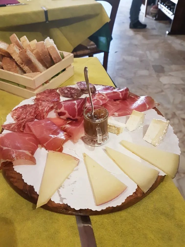 La Cantina Dei Sapori