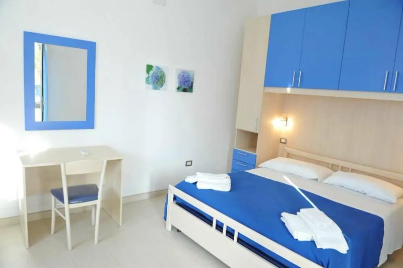 A Due Passi dal Mare B&B
