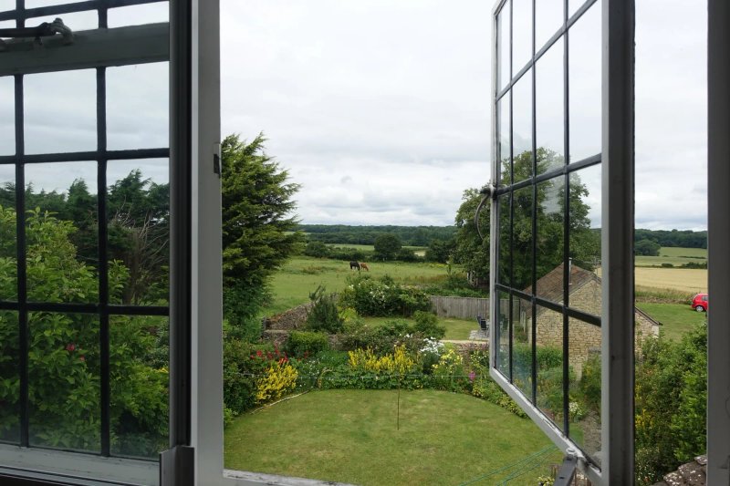 189 April Cottage